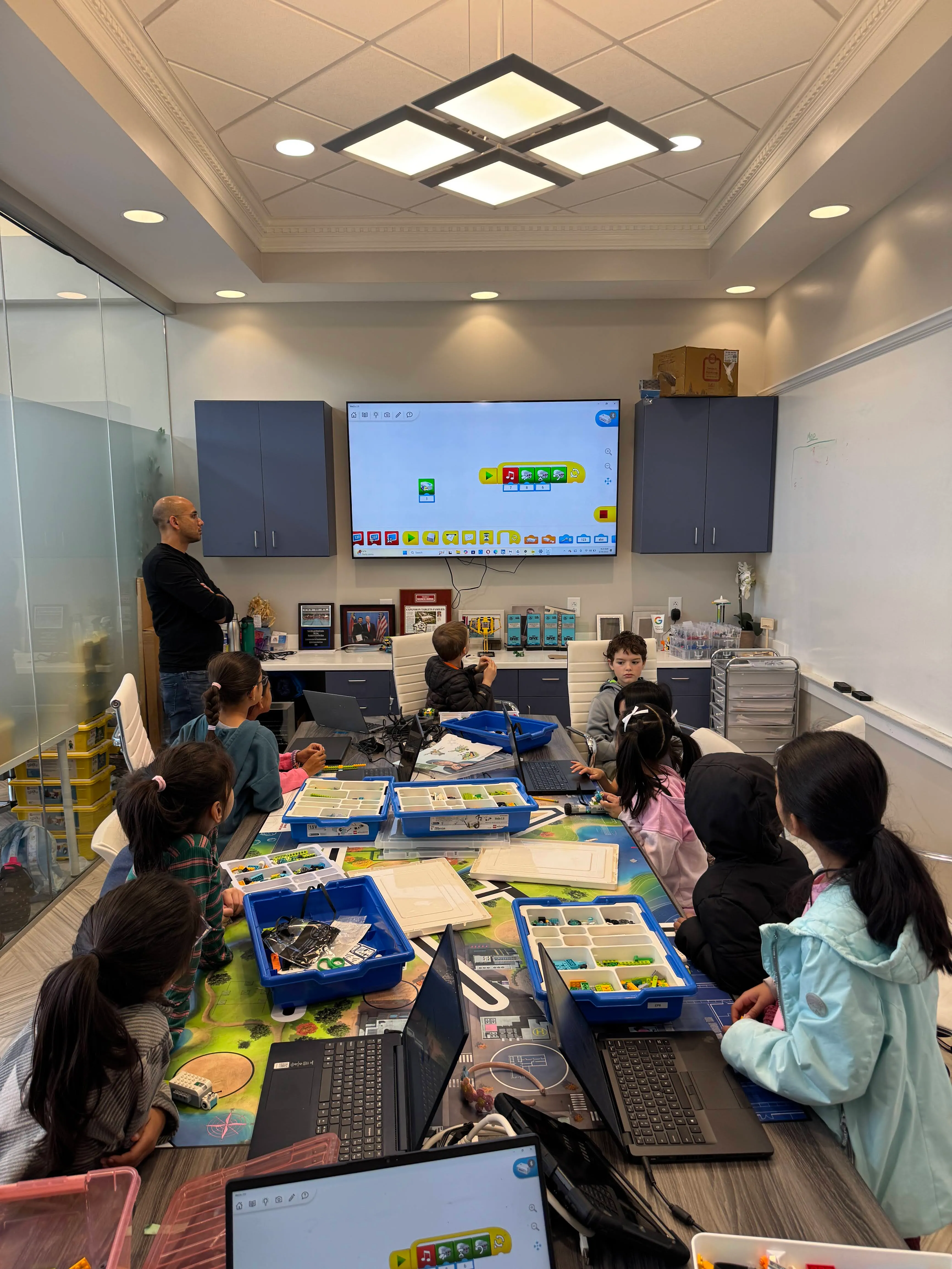 Learners programming robots in the Technology Lab